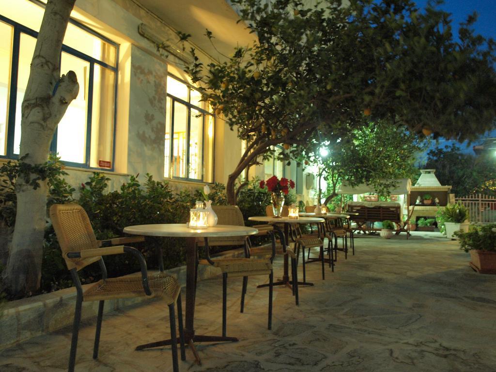 Serifos Beach Hotel Livadi  Exterior foto